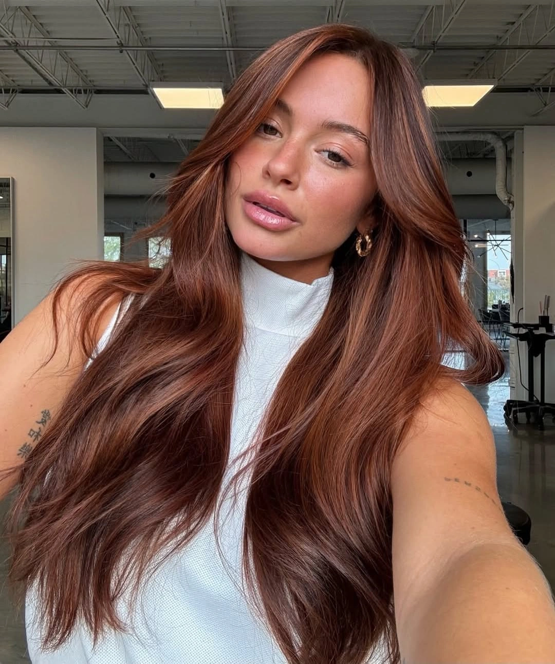 fall hairstyles 2026 Glossy Chocolate Waves That Never Go Out of Fashion