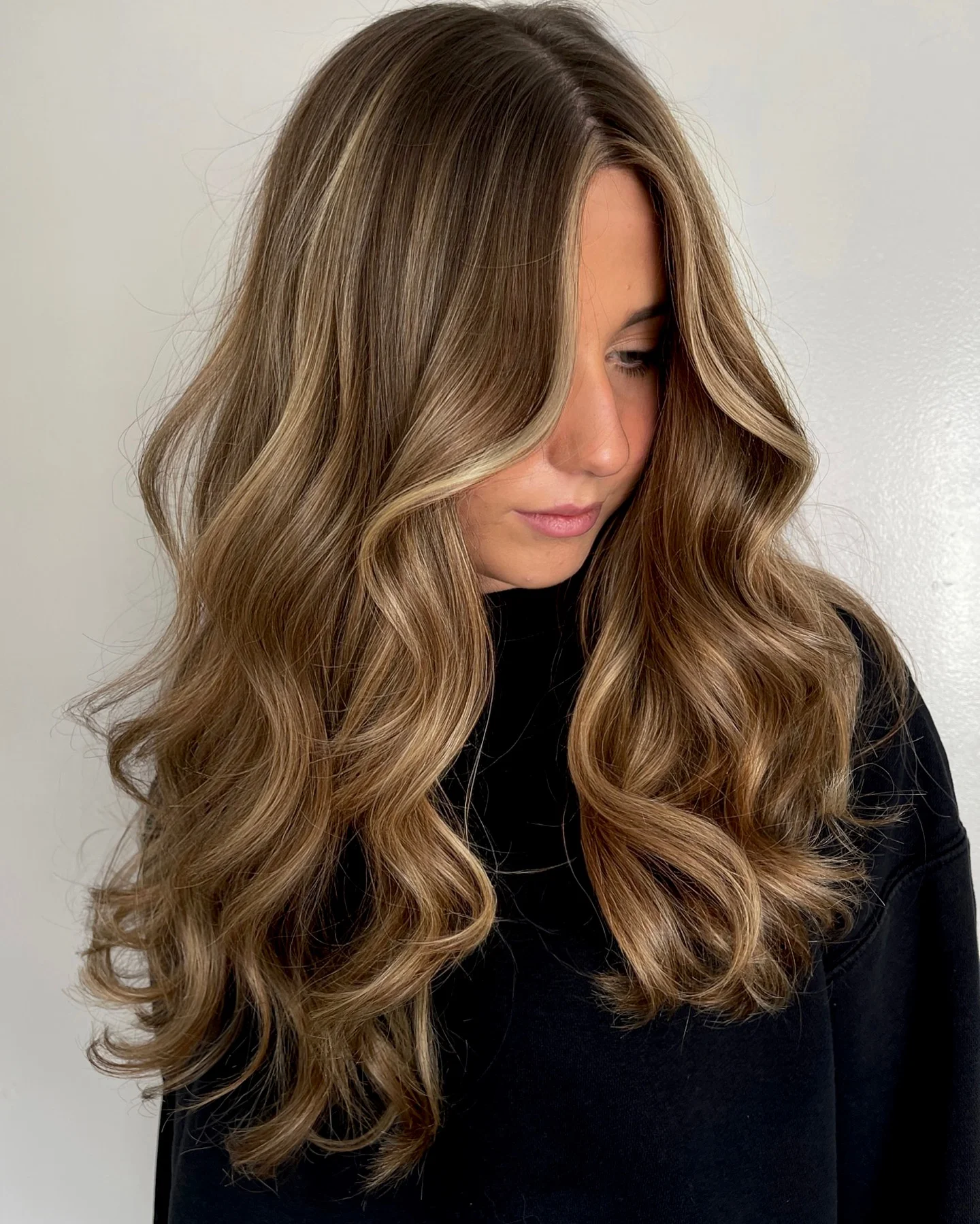 fall hairstyles 2026 Soft Mocha Balayage with Effortless Volume