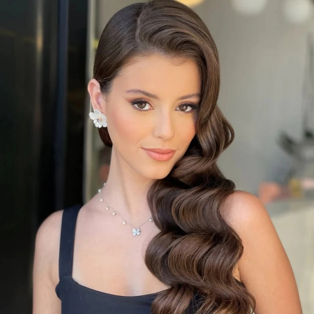 fall hairstyles 2026 Hollywood Side Waves for Elegant Fall Evenings