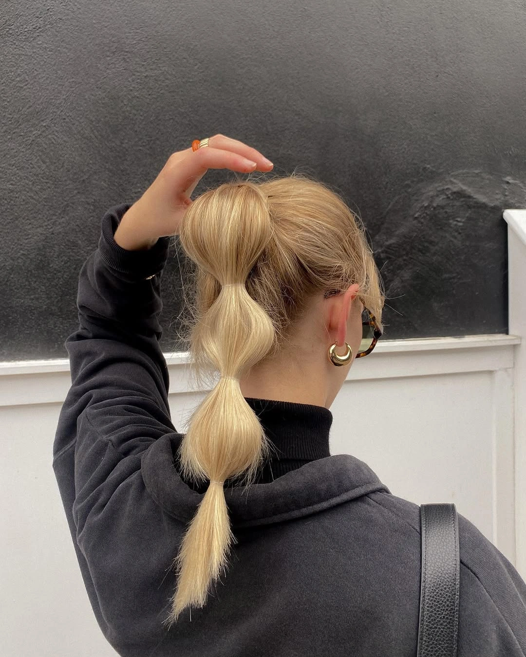 fall hairstyles 2026 Bubble Ponytail That Makes Busy Mornings Look Stylish
