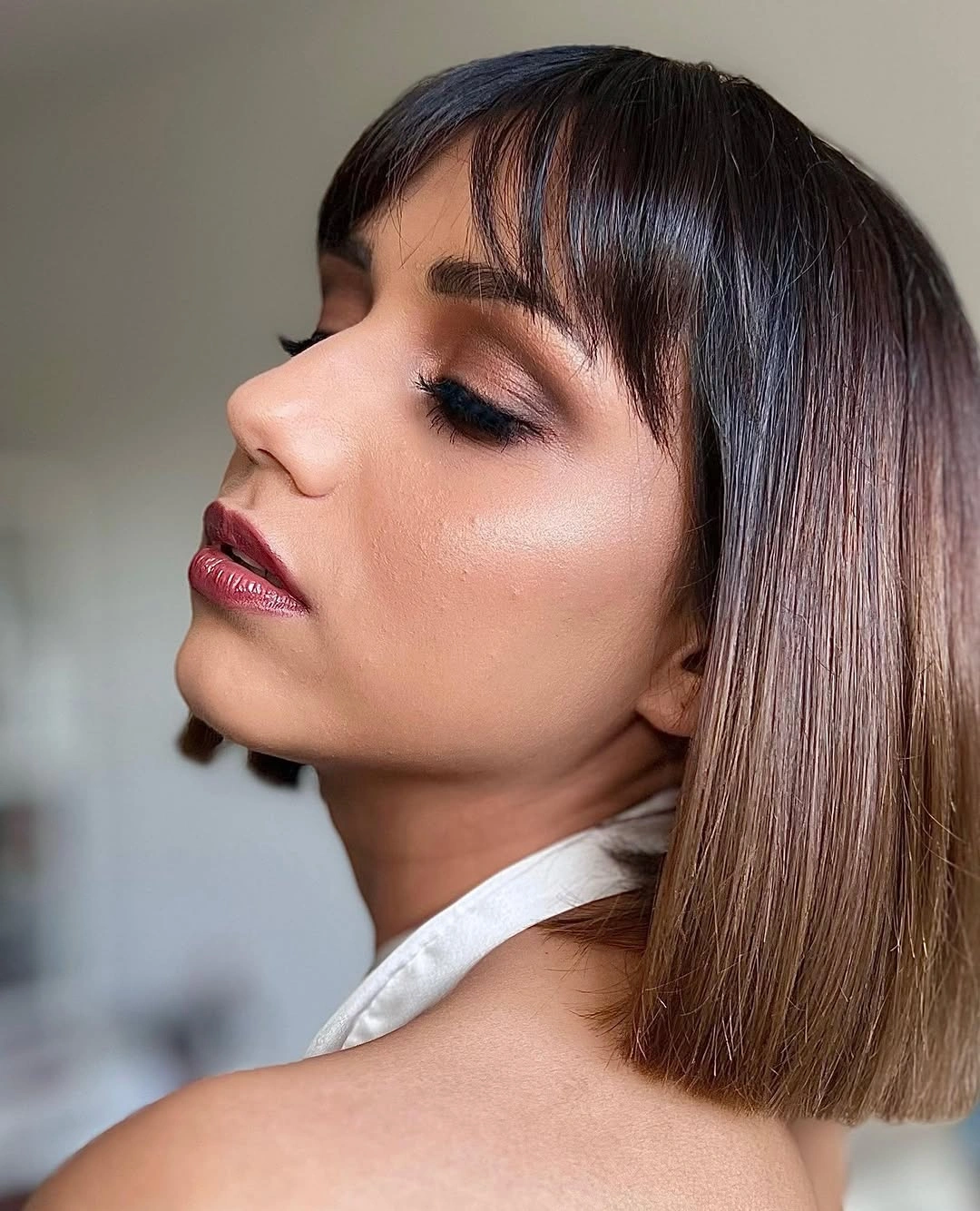 Fall hairstyles for short hair 2026 Precision Blunt Bob with Wispy French Bangs