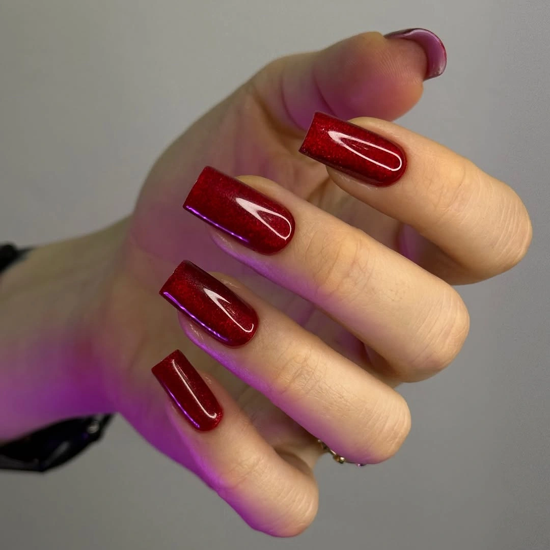 Ruby red glitter square nails with glossy shine