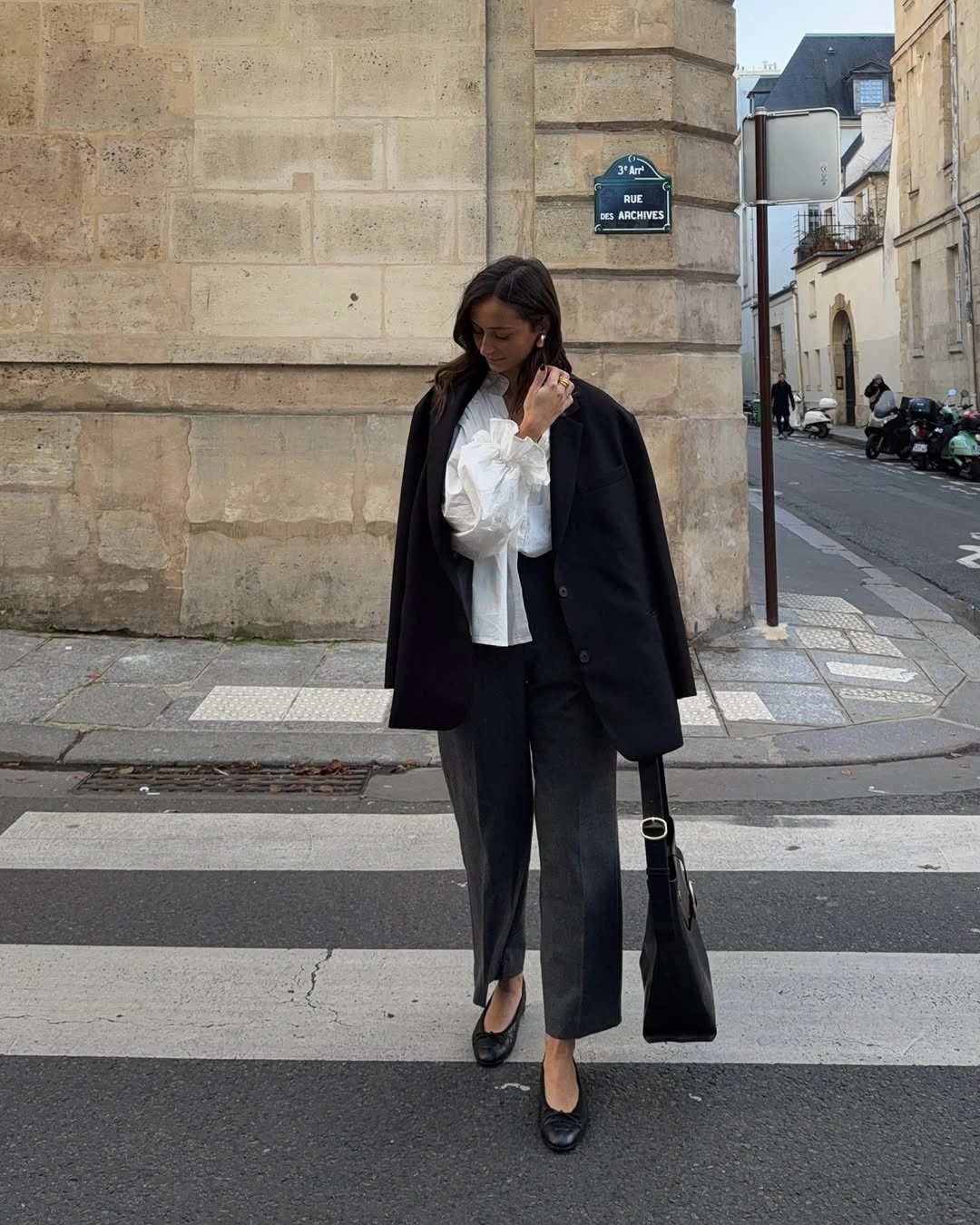 fall professional outfits women 2026 Mastering Modern Monochrome for an Elevated Office Wardrobe