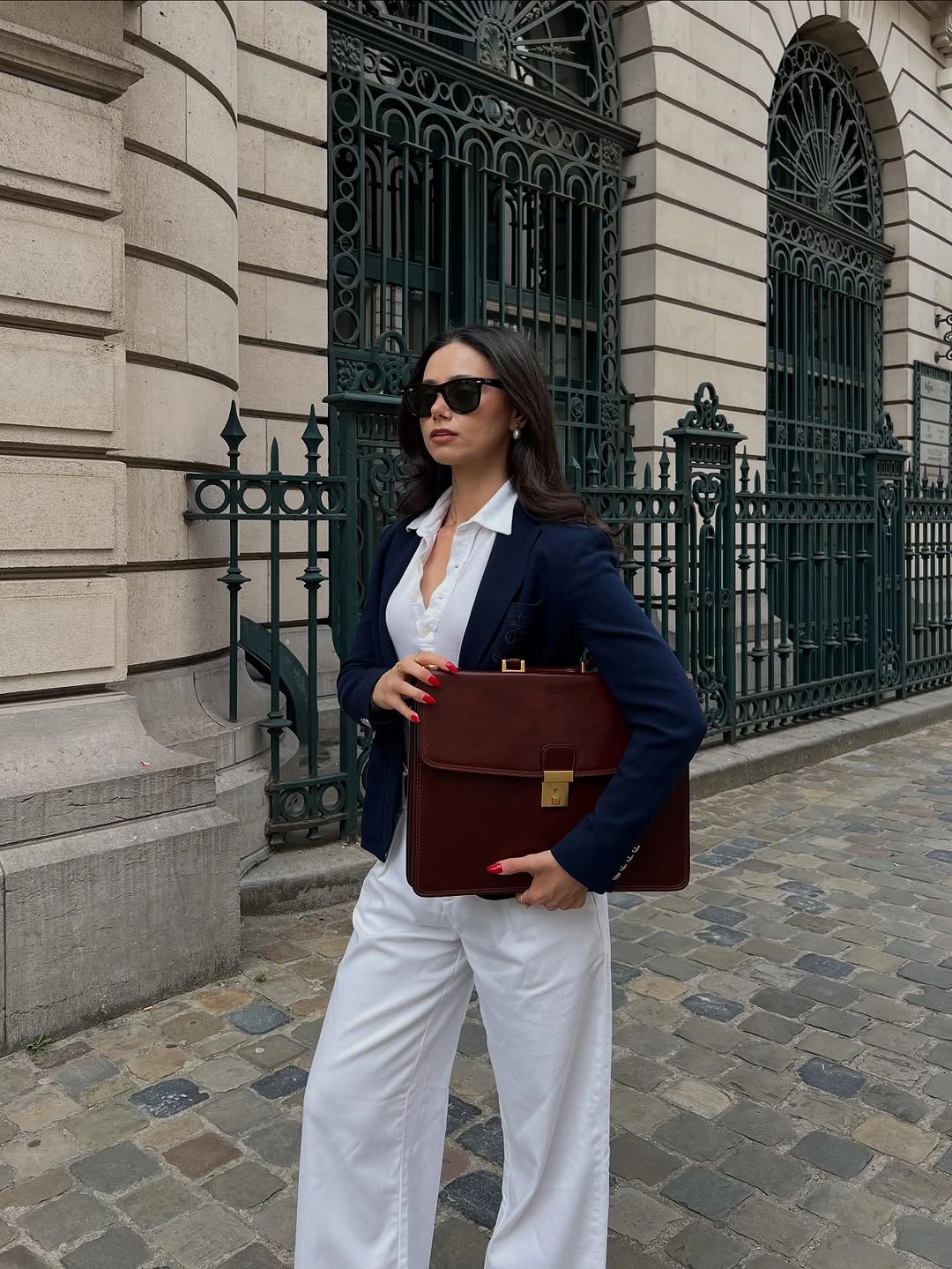 fall professional outfits women 2026 Navy Tailoring That Defines Timeless Office Elegance