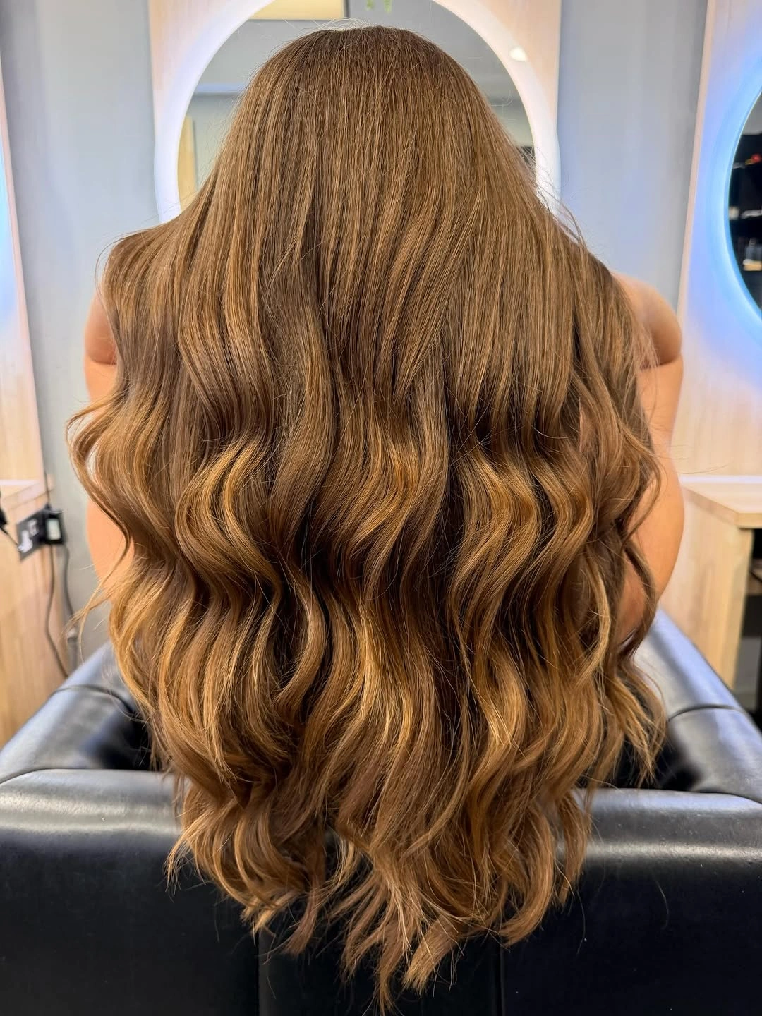heatless curls hairstyle Soft Caramel Ribbon Waves with a Natural Salon Finish