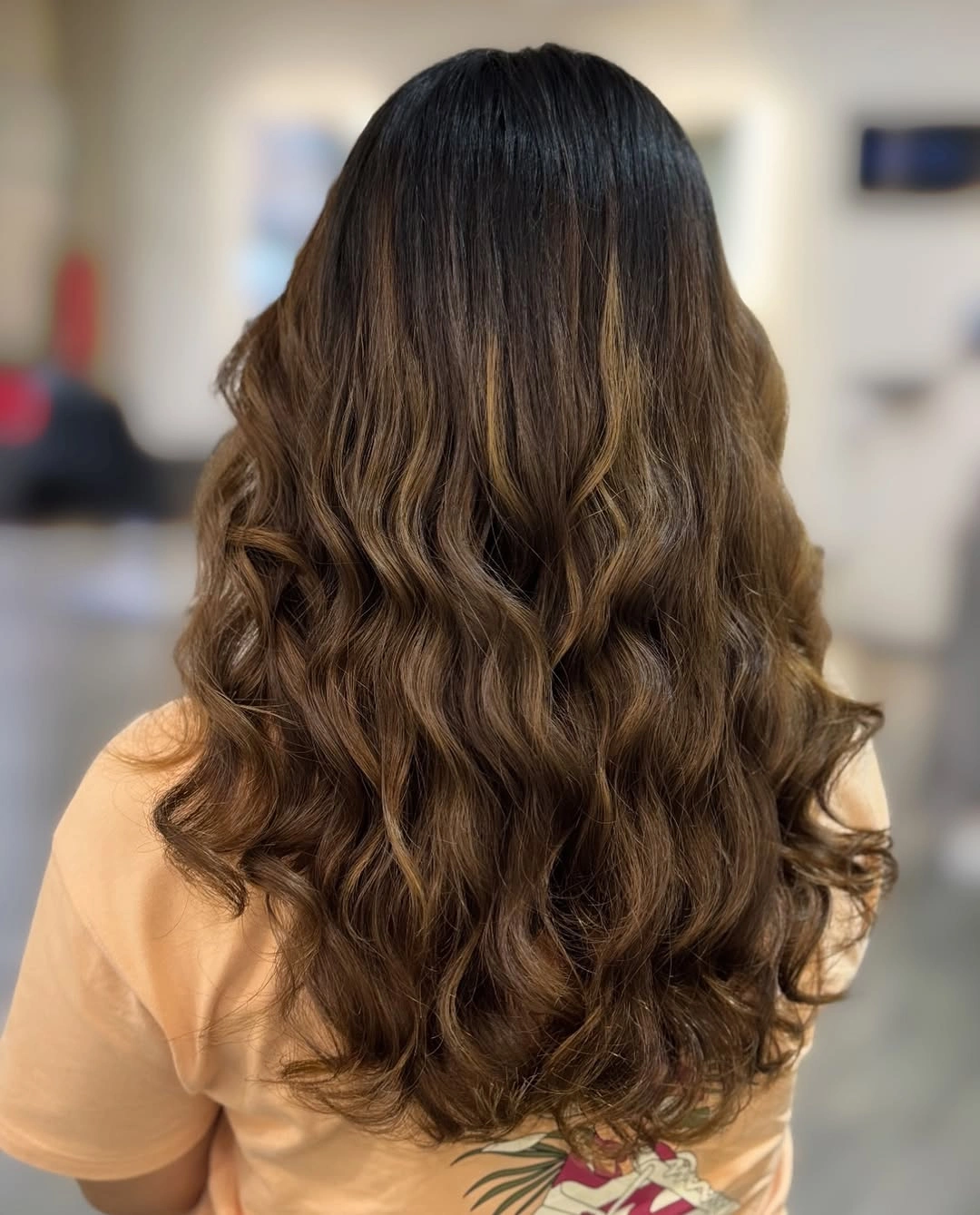 heatless curls hairstyle Glossy Chocolate Waves with Salon-Level Definition