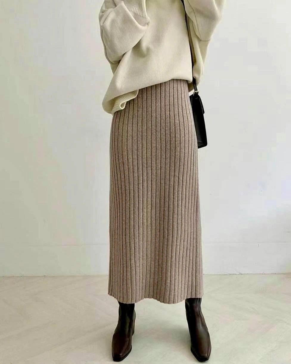 knit skirt outfits fall 2026 Ribbed Midi Skirts That Make Everyday Dressing Easy