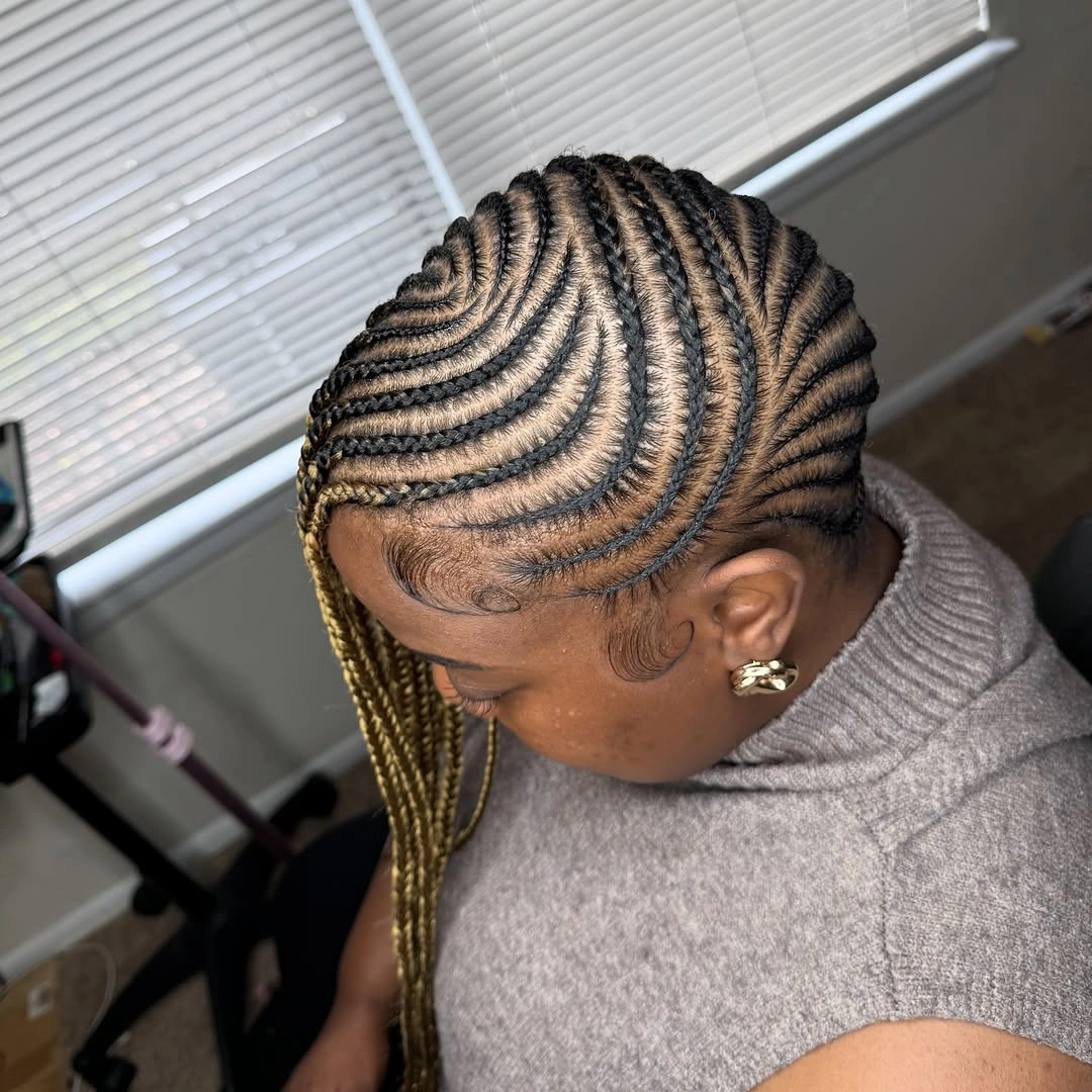 lemonade braid hairstyle Golden Blonde Lemonade Braids with Sculpted Wave Pattern