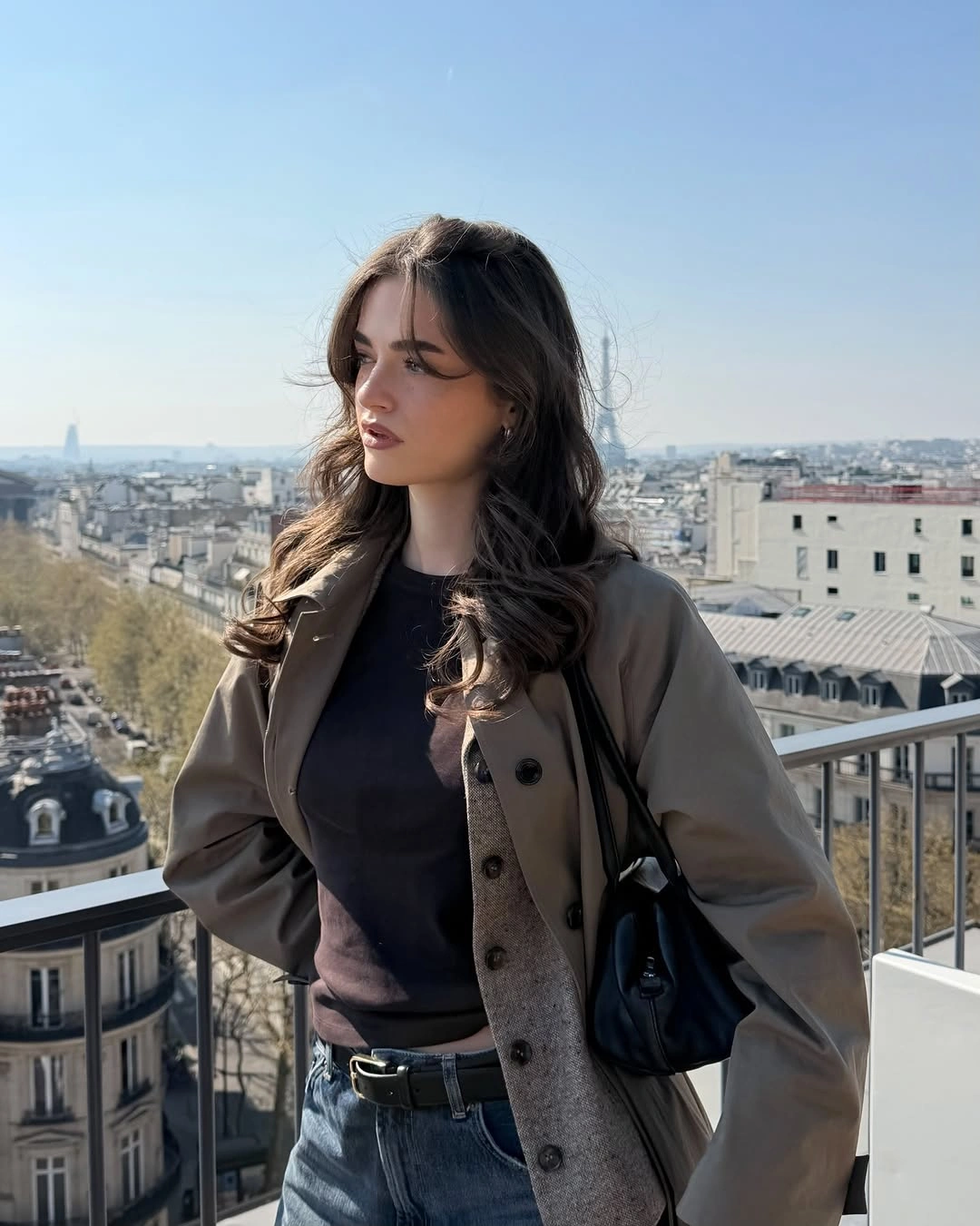 September fashion trends 2026 Gray Brown Jacket With Straight Jeans