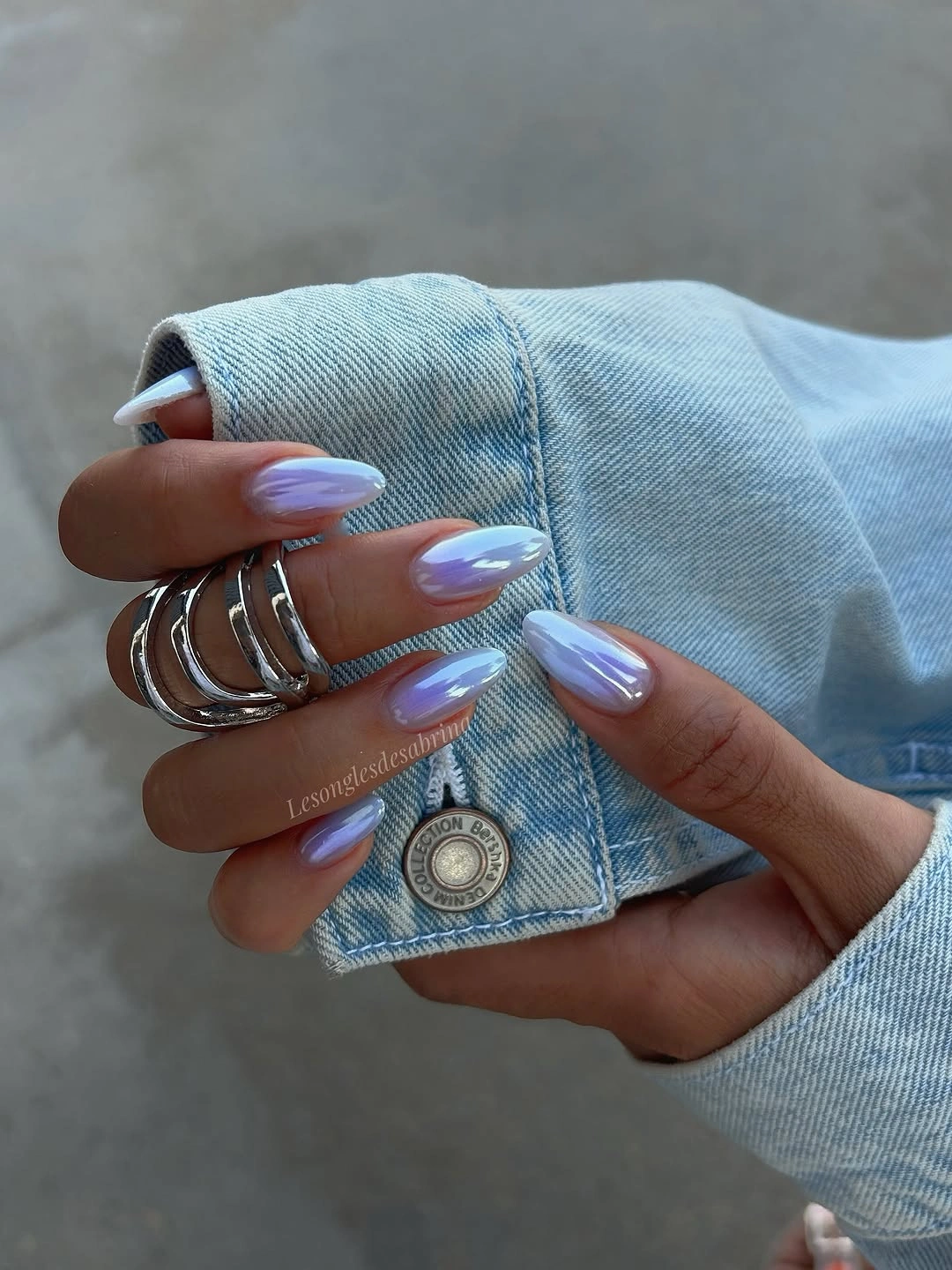 September nails color 2026 Lavender Blue Chrome Almond Nails