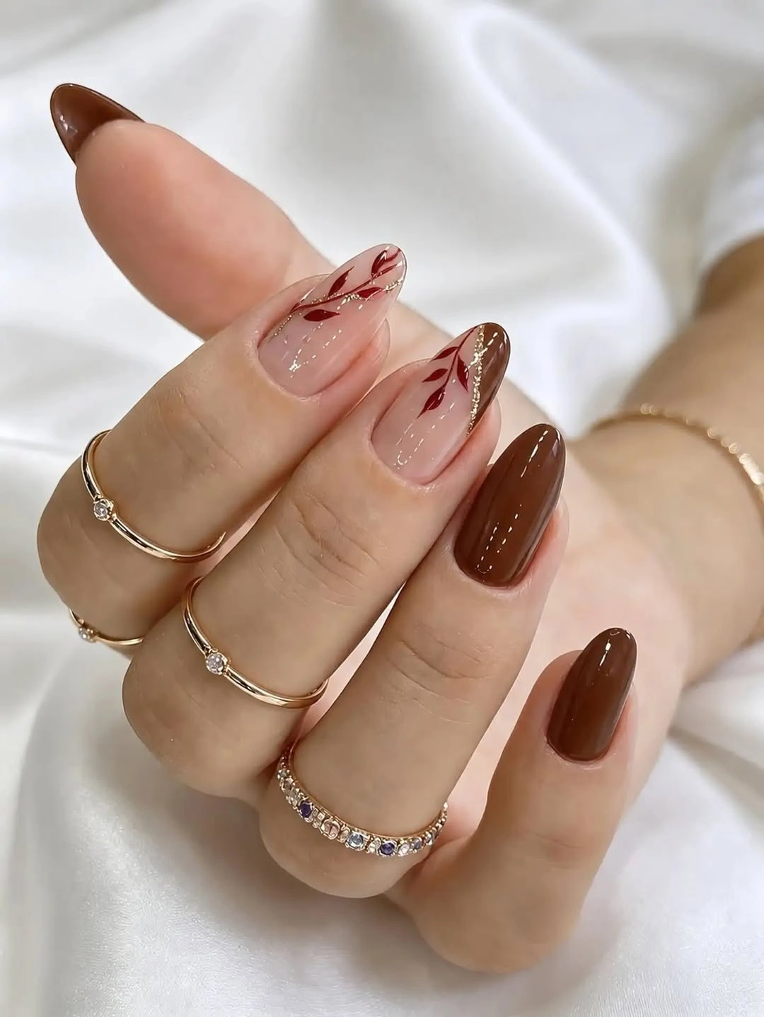 September nails color 2026 Caramel Brown Nails With Marble-Like Line Art