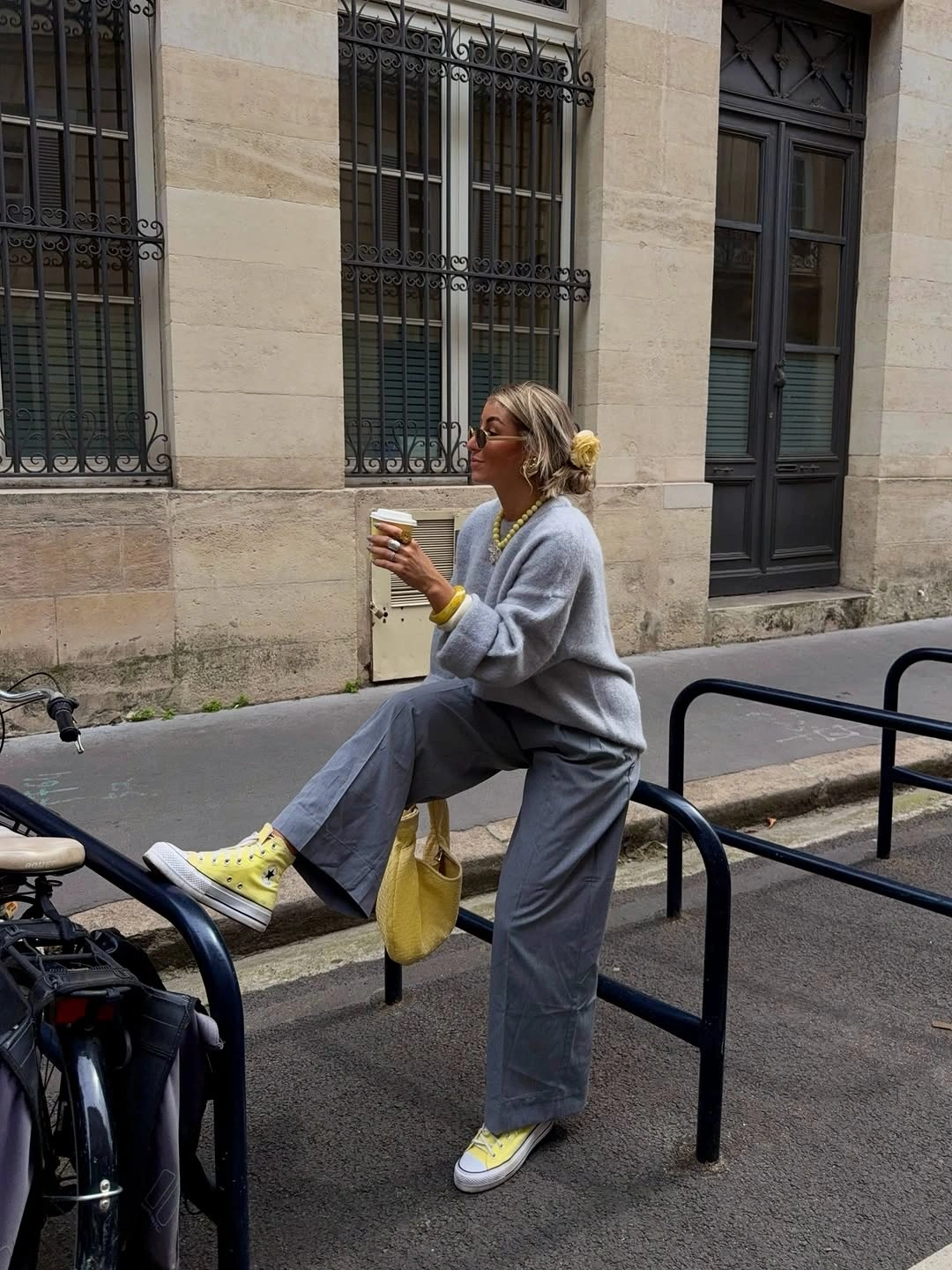 September outfits ideas 2026 Gray Sweat Set With Yellow Sneakers
