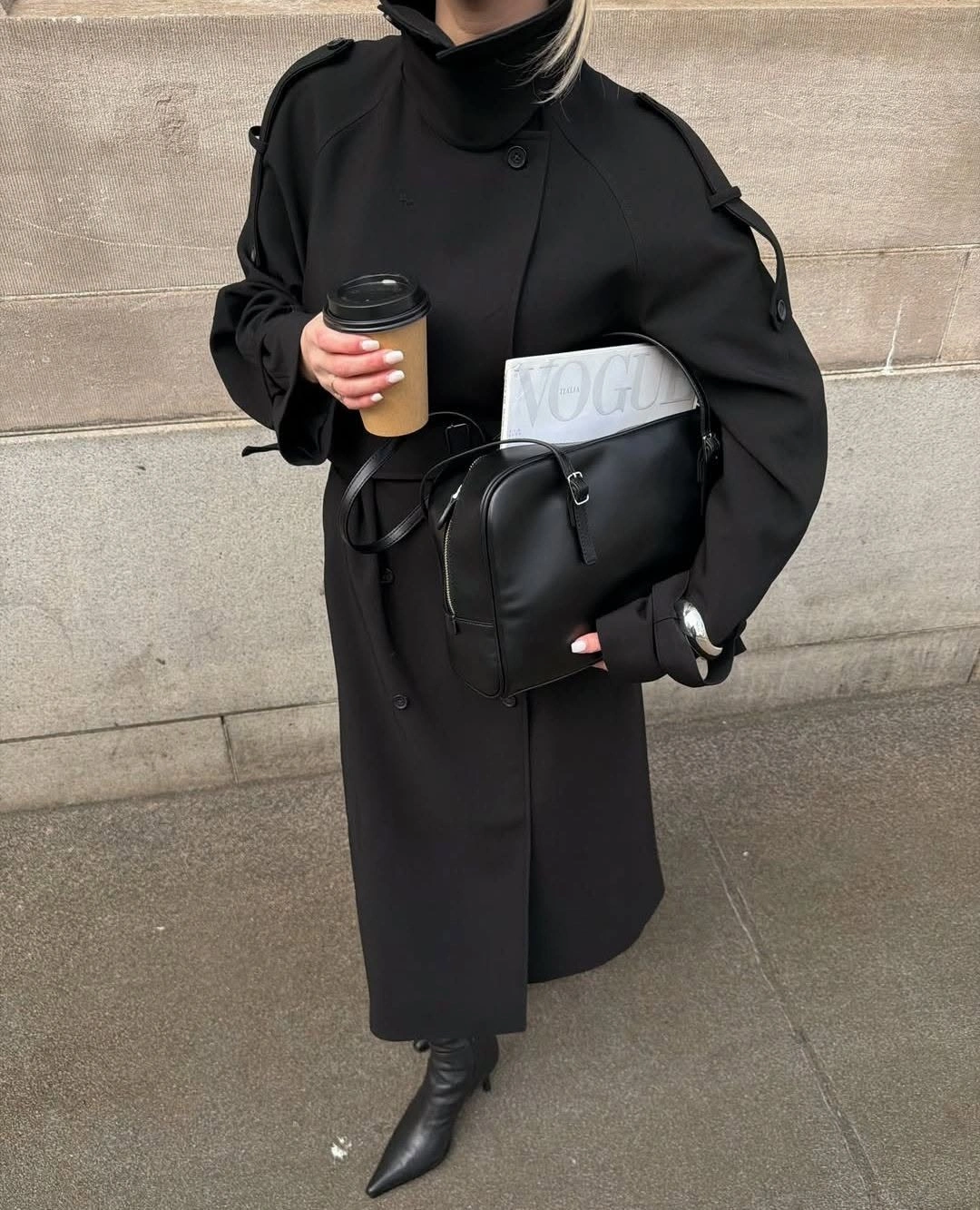 Trench coat fall outfits 2026 All-Black Power Dressing with Architectural Lines