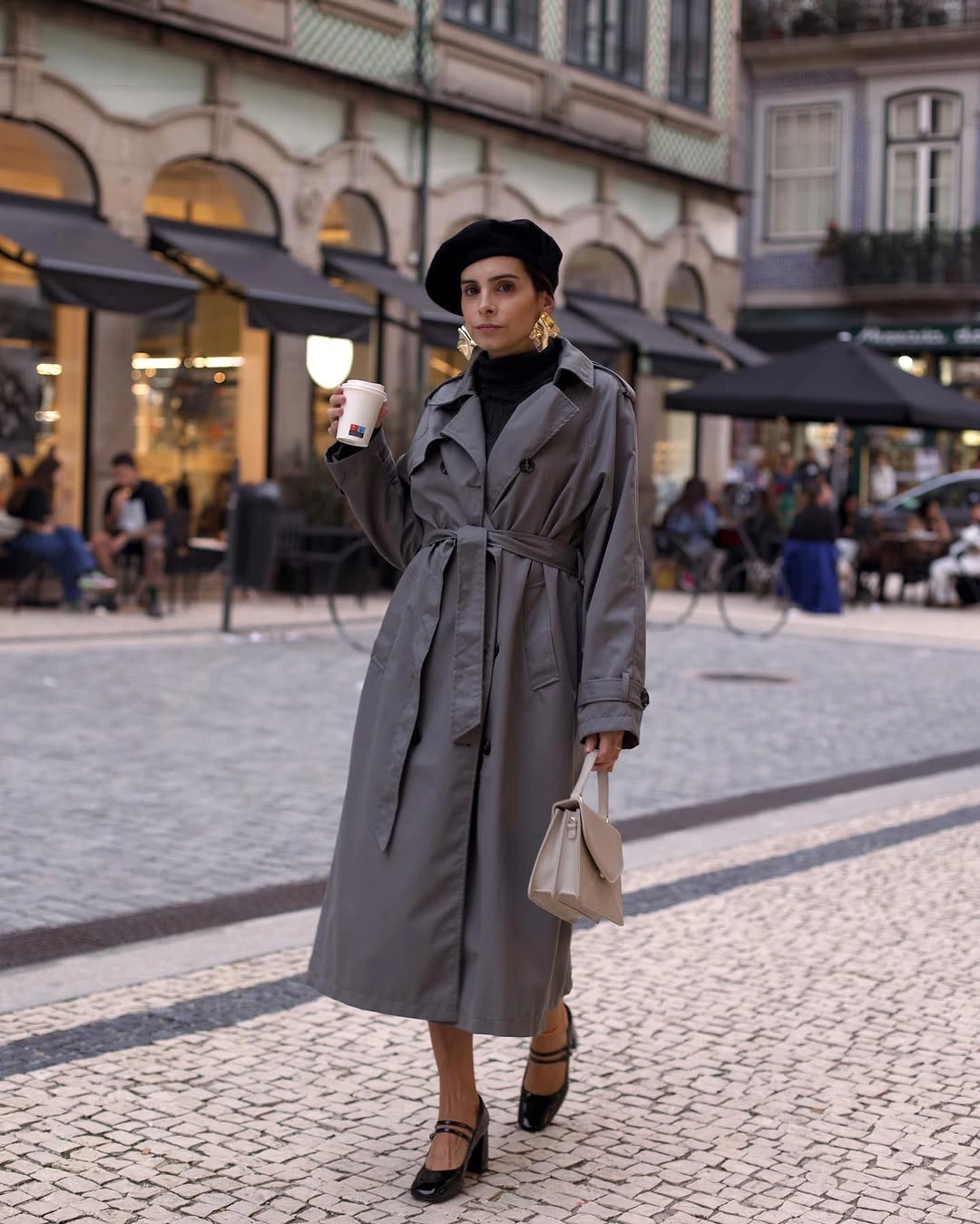 Trench coat fall outfits 2026 Grey Trench Elegance with Parisian Charm