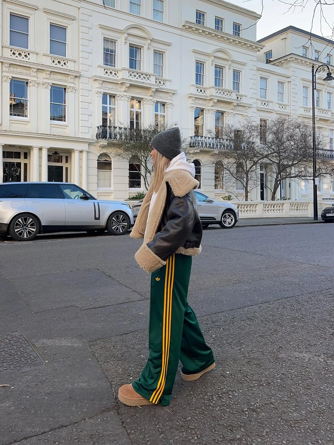what are the best fall outfits for casual days? Sporty Green Track Pants Mixed with Cozy Outerwear