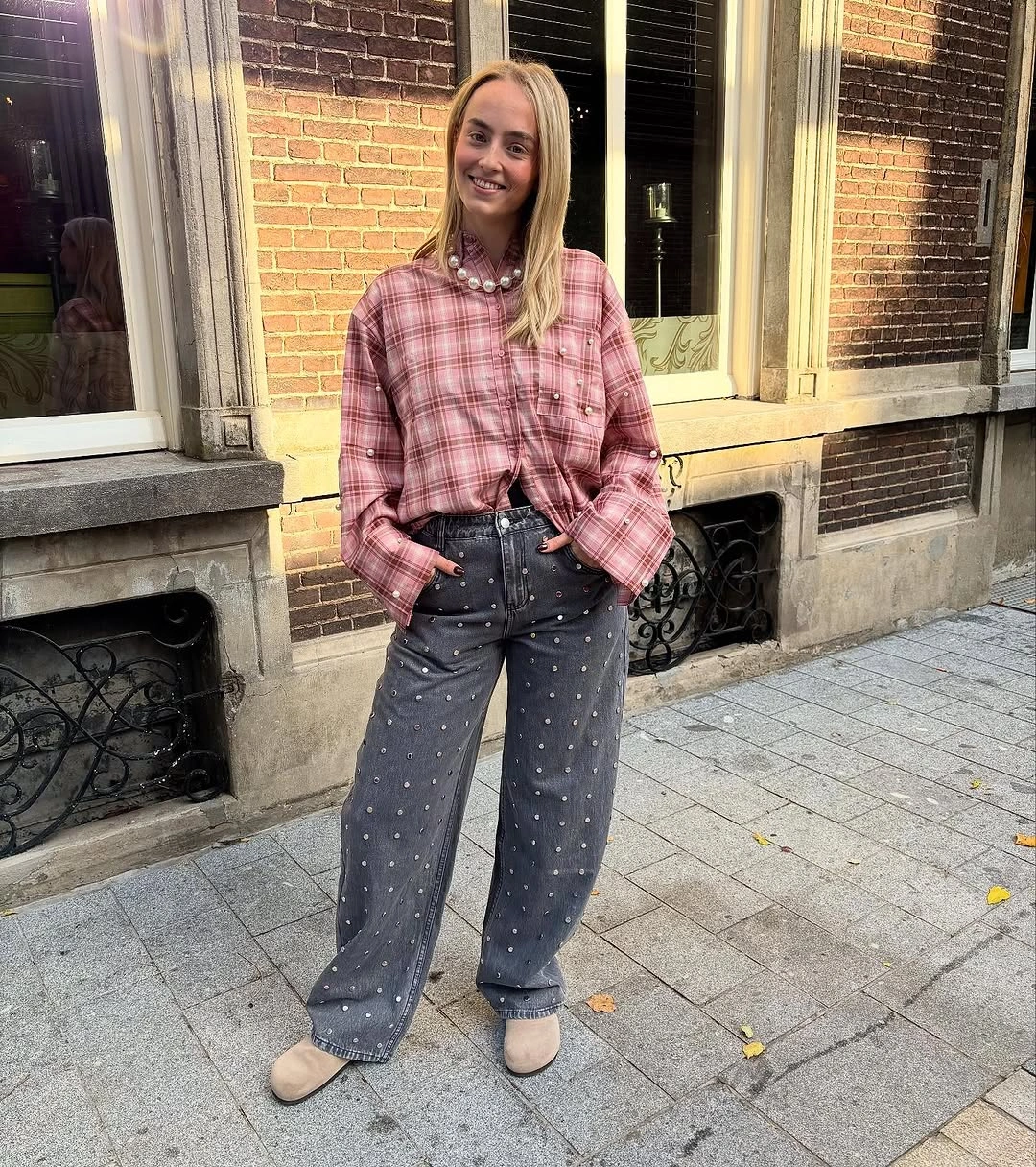wide leg jeans outfit fall 2026 Soft Plaid Layers That Make Grey Denim Feel Fresh