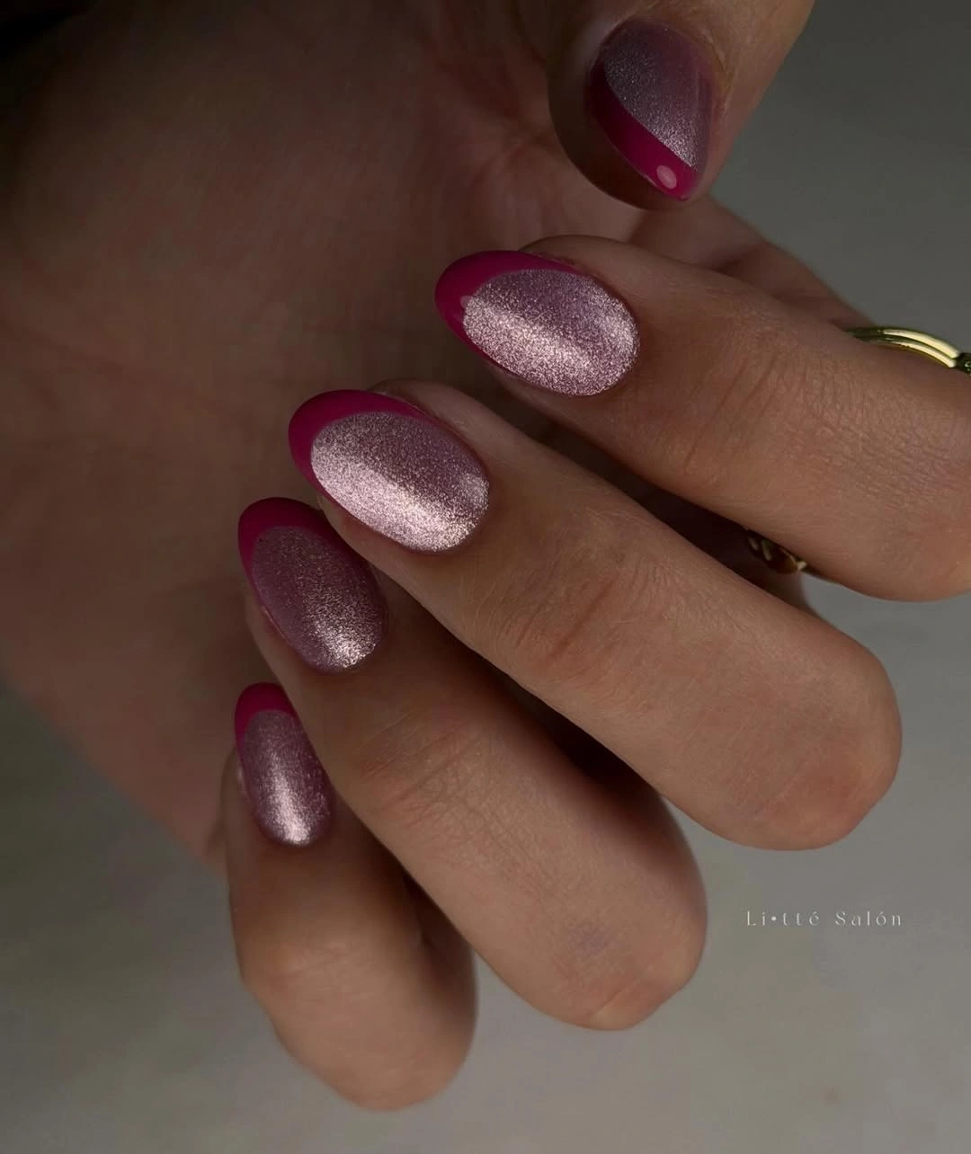 Short oval rose mauve chrome nails with berry edges