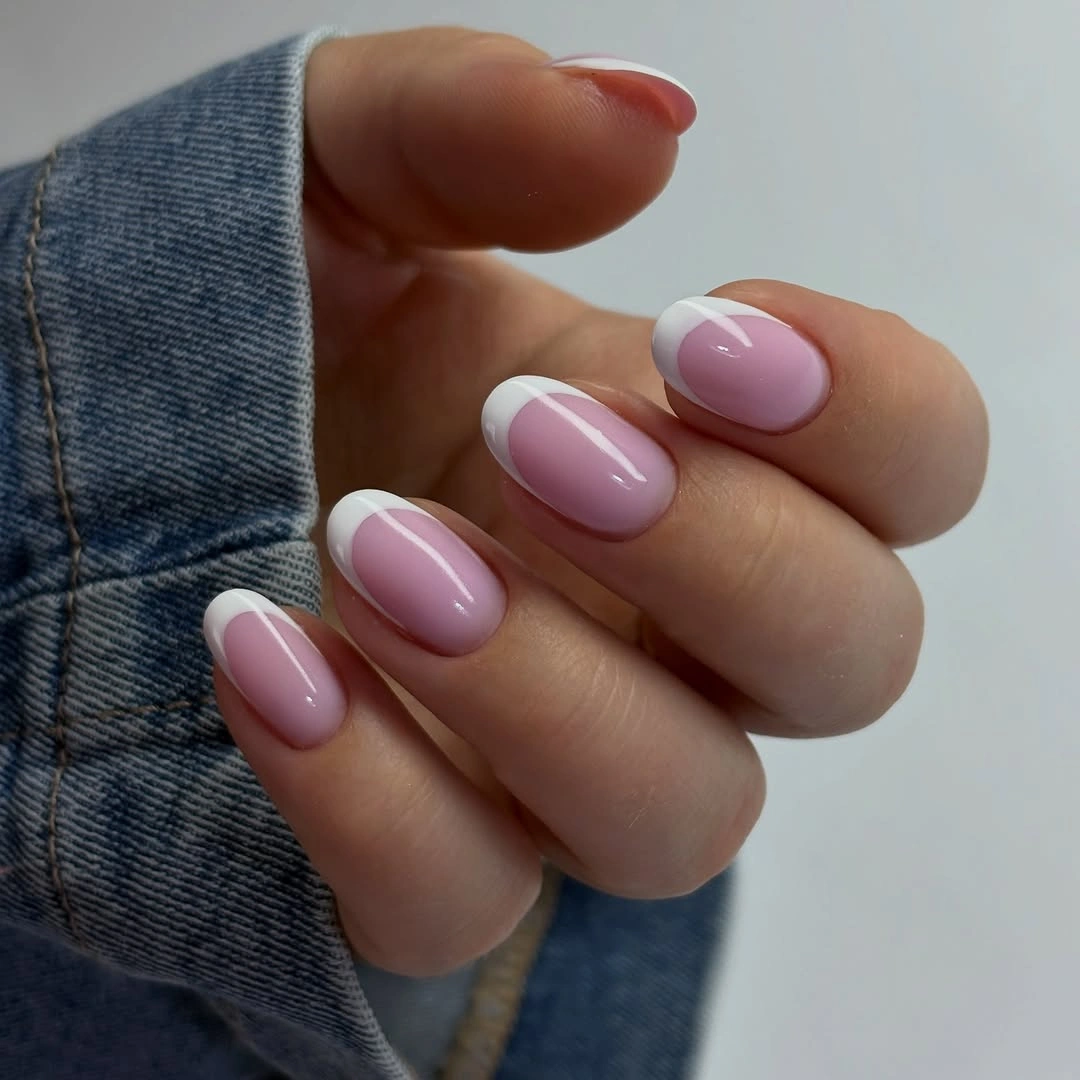 Medium almond nails in soft lavender pink