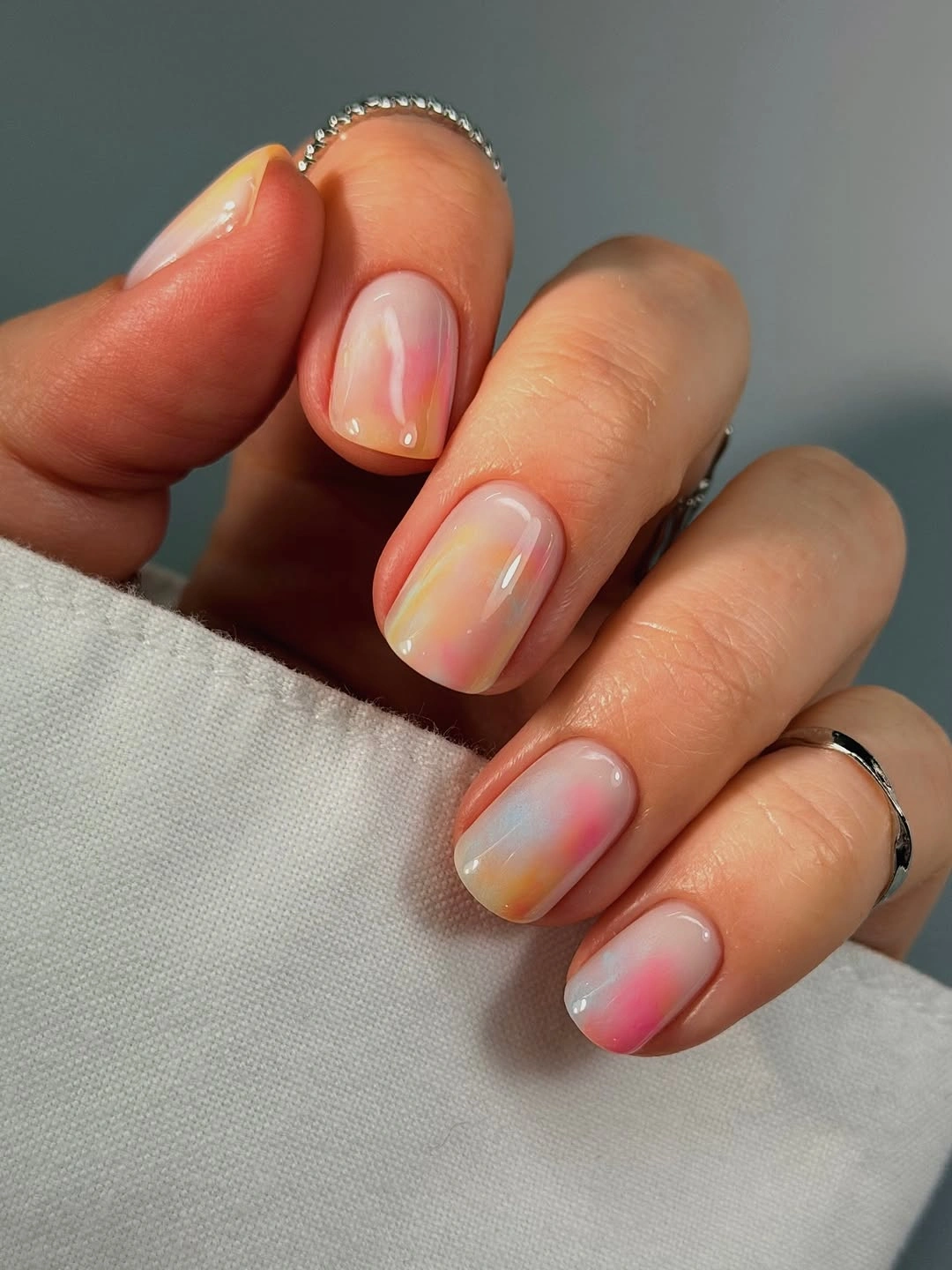 Soft jelly watercolor short nails