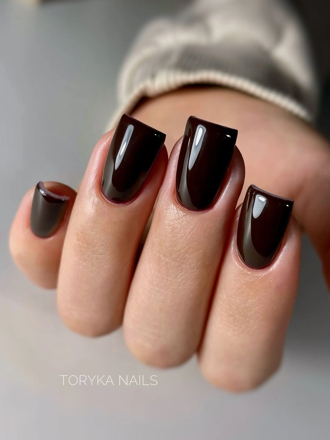 Medium square nails in glossy dark chocolate brown