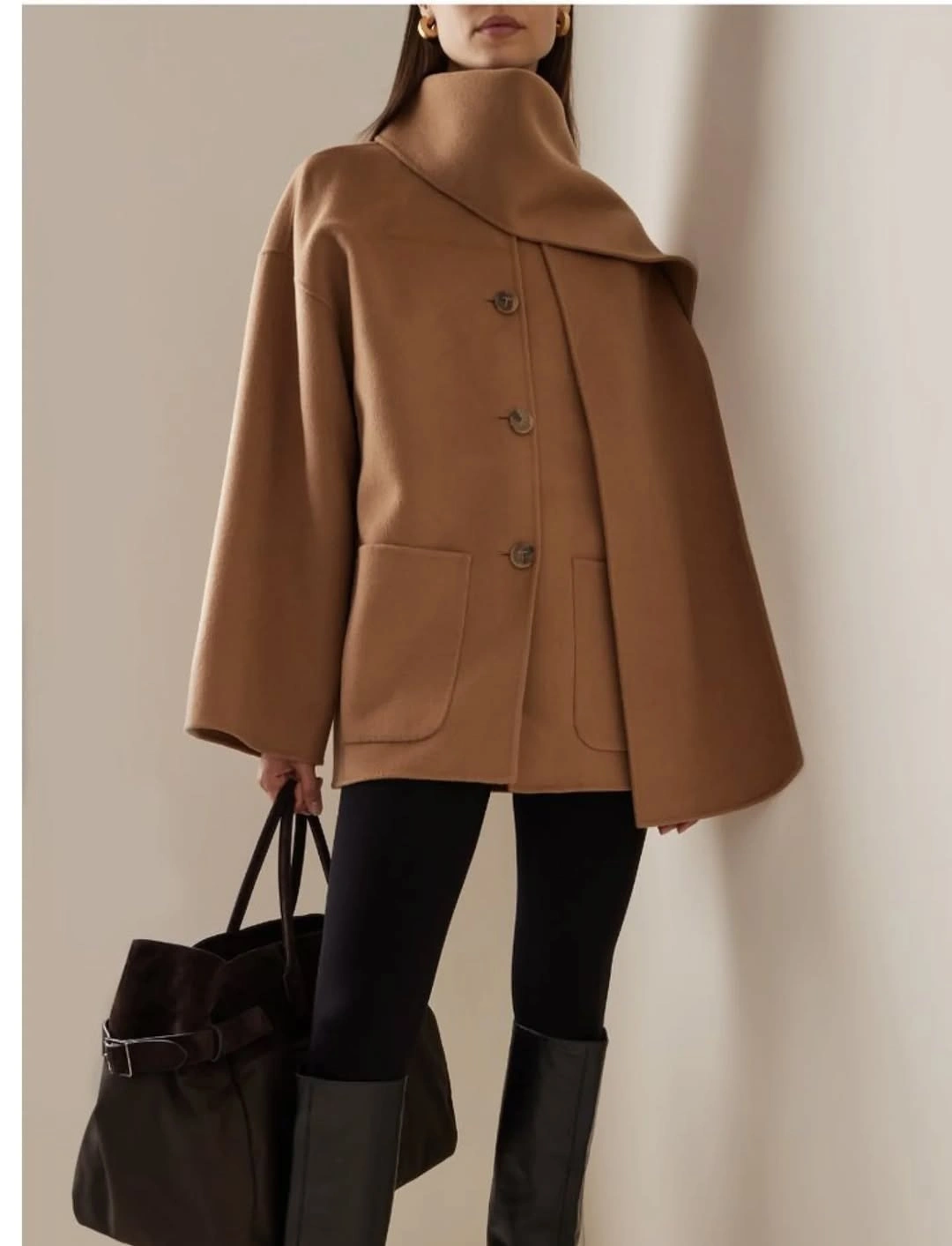 Camel short coat with high collar, pockets, boots, tote