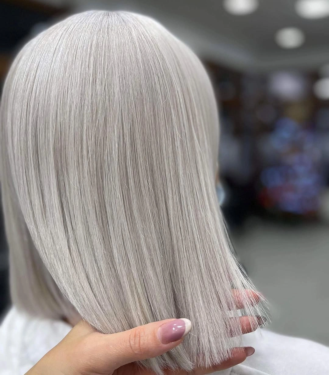 Sleek silver-gray bob with a blunt lower edge
